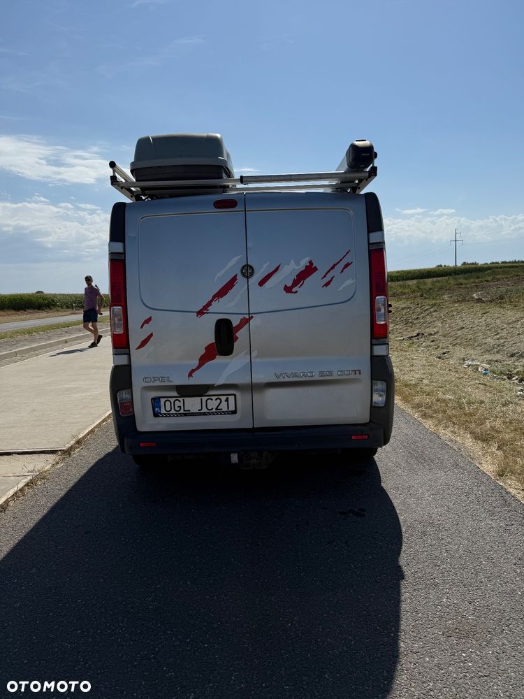 Opel Vivaro - 15