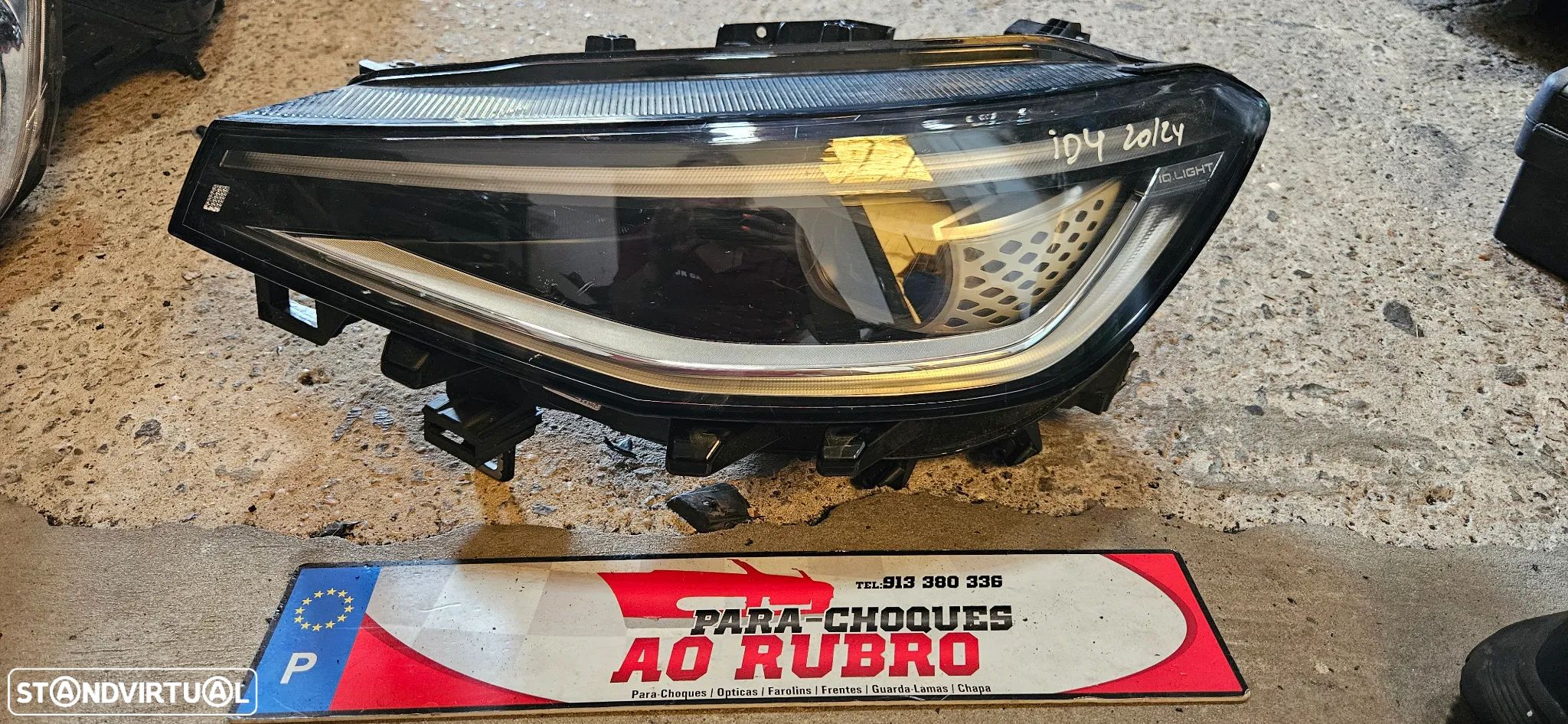 Farol esq vw id4 2020/2024 - 1