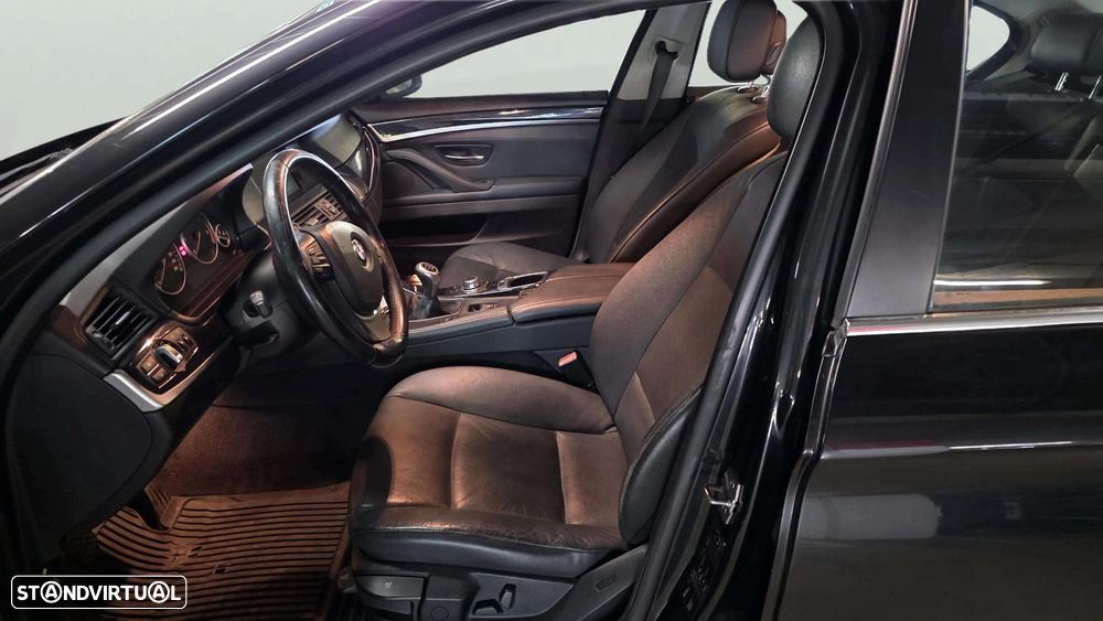 BMW 520 d Luxury Line - 12