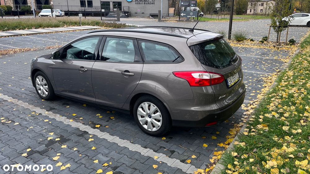 Ford Focus 1.6 Trend - 5