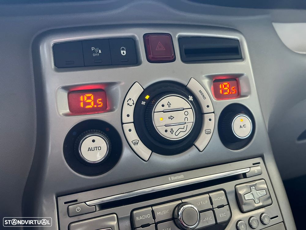 Citroën C3 Picasso 1.6 HDi Exclusive Airdream - 19