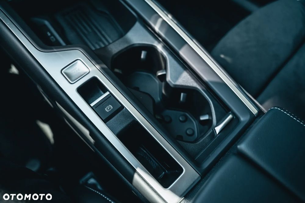 Volkswagen Passat - 21