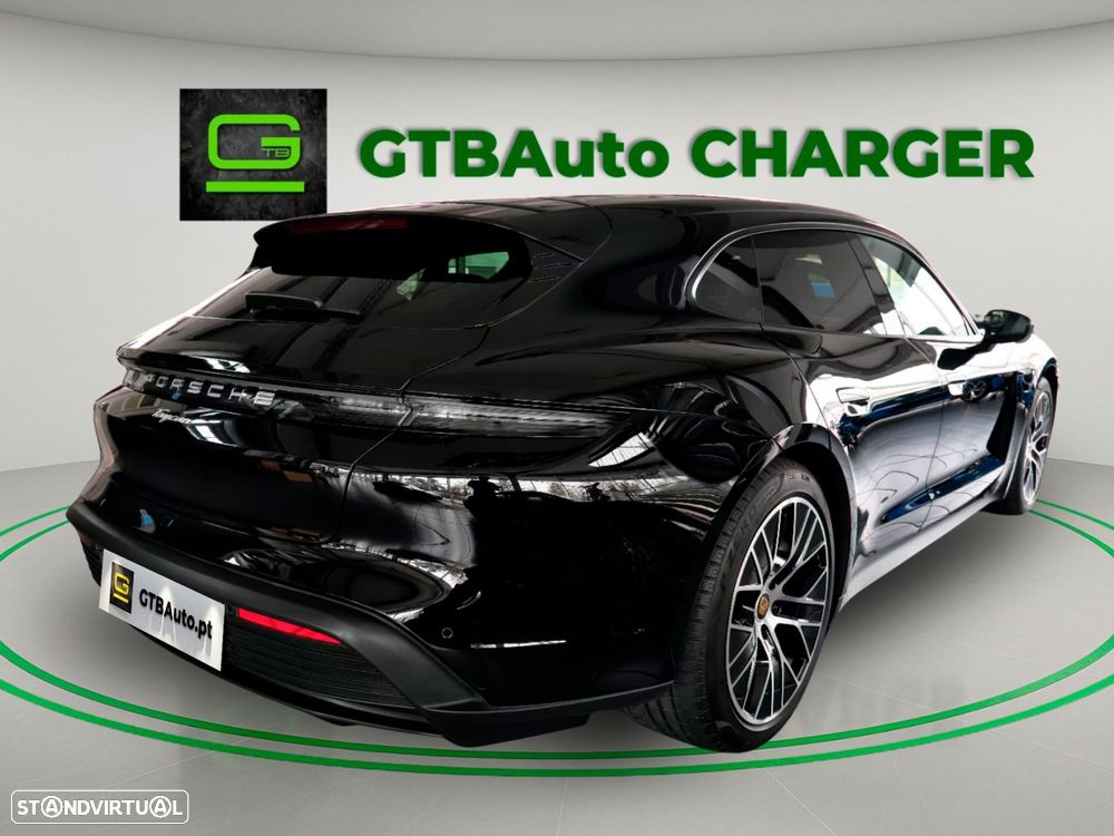 Porsche Taycan Sport Turismo - 14