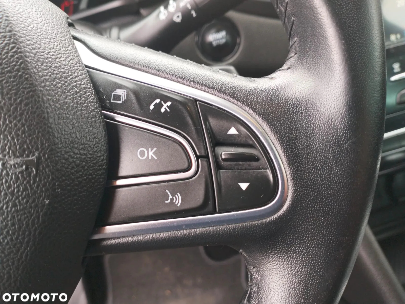 Renault Megane 1.3 TCe FAP Limited EDC - 17