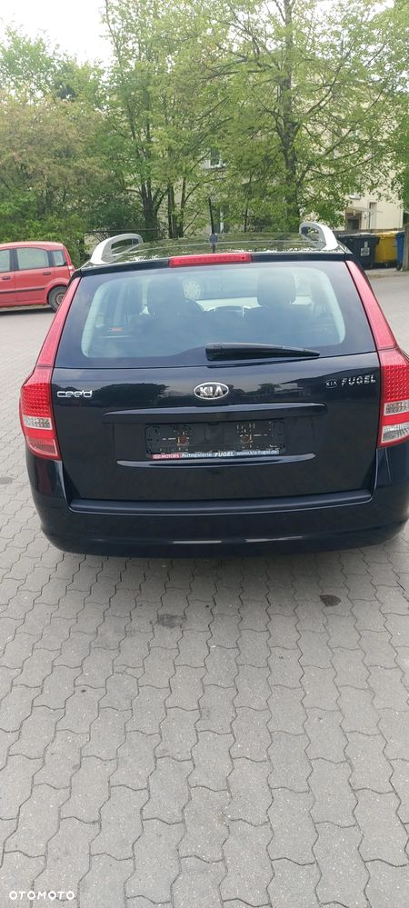 Kia Ceed 1.6 CVVT Dream-Team Edition - 2