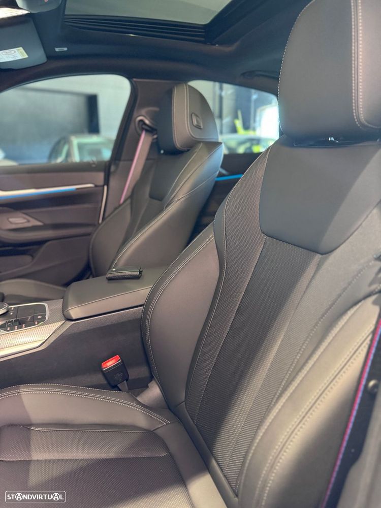 BMW i4 eDrive40 Pack Desportivo M Pro - 39
