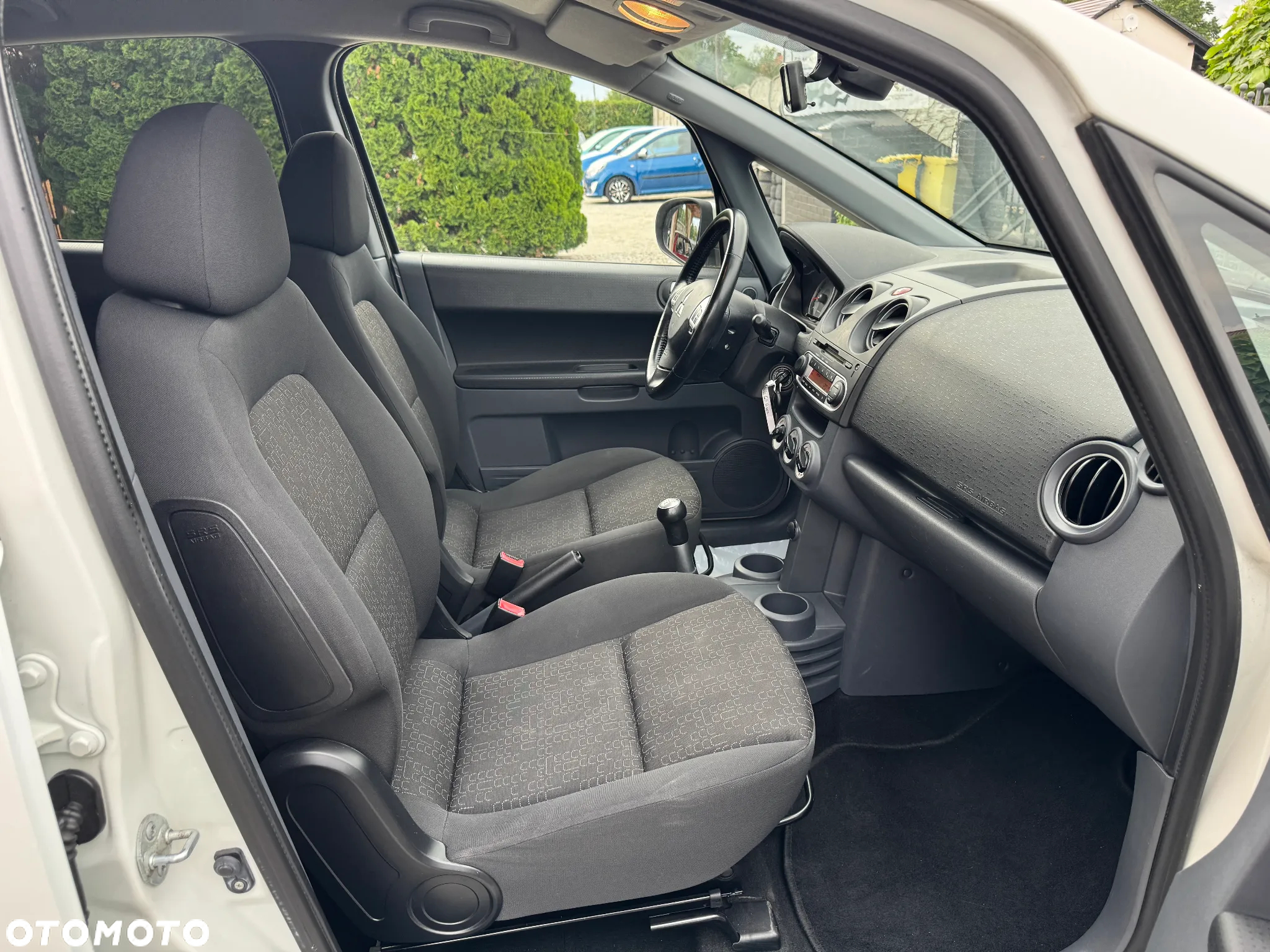 Mitsubishi Colt 1.3 Polar - 27