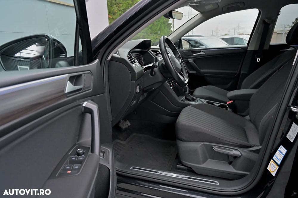 Volkswagen Tiguan - 29