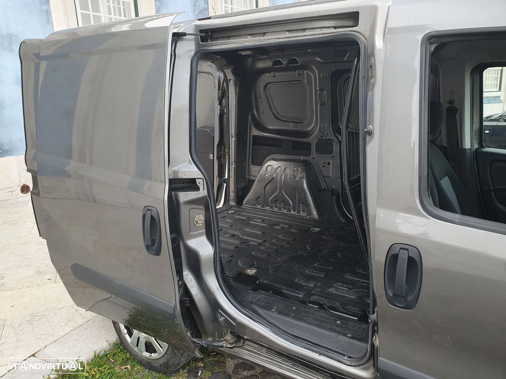Fiat DOBLO MULTIJET 3 LUGARES A/C - 24