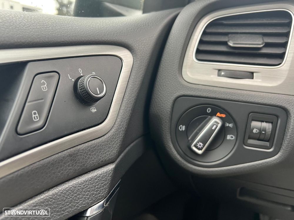 VW Golf 1.6 TDI BlueMotion Comfortline - 15