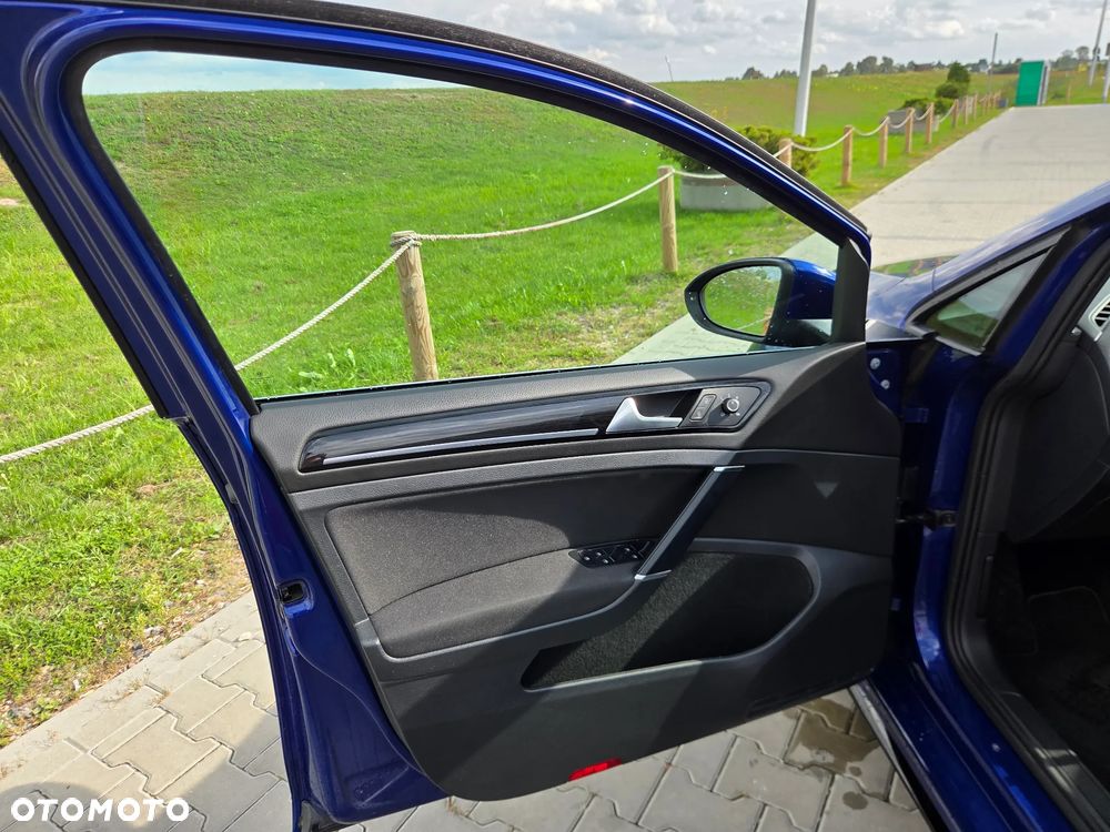 Volkswagen Golf 2.0 TDI R-Line DSG - 16