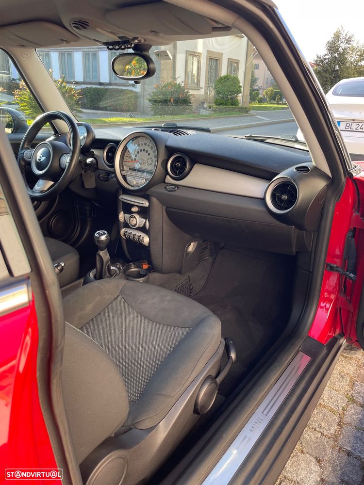 MINI 3 Portas One D - 25