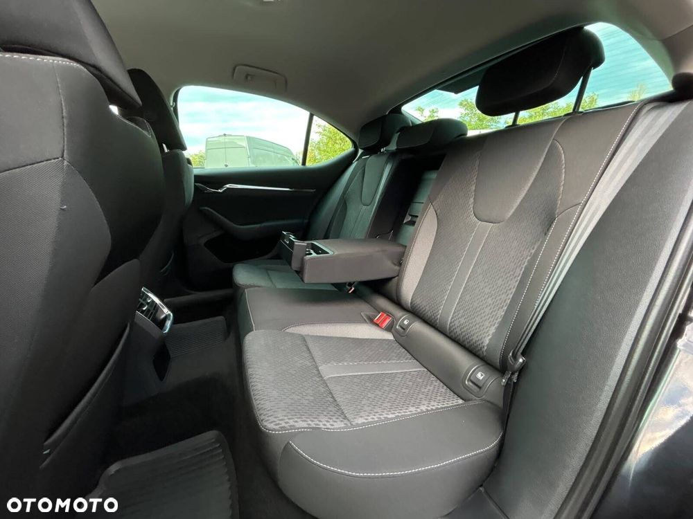 Skoda Octavia 2.0 TSI 4x4 Style DSG - 19