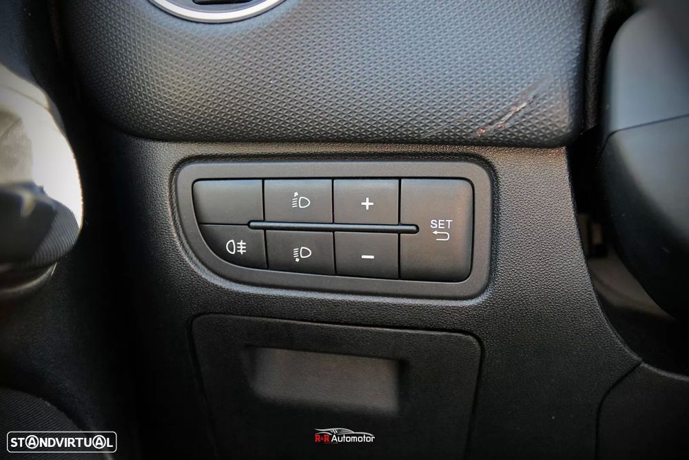 Fiat Punto 1.3 M-Jet Lounge S&S - 21