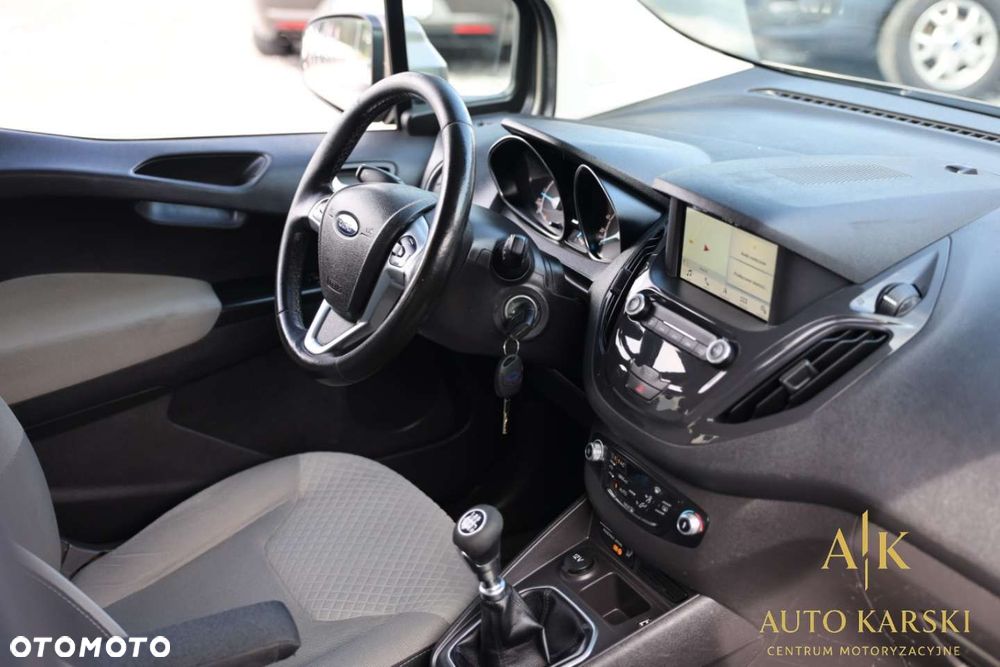 Ford Tourneo Courier - 29