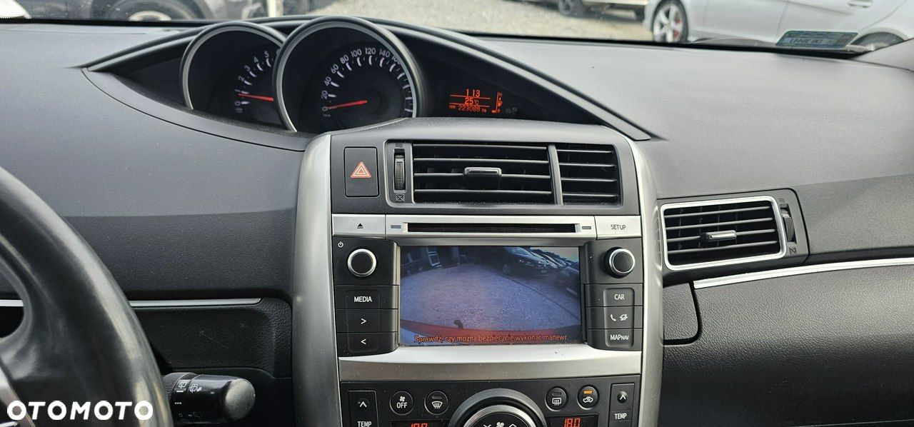 Toyota Verso - 9