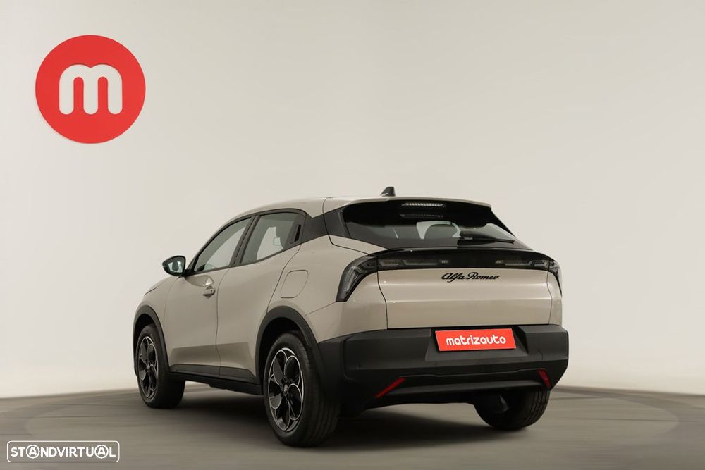 Alfa Romeo Junior Elletrica 50 kWh - 3