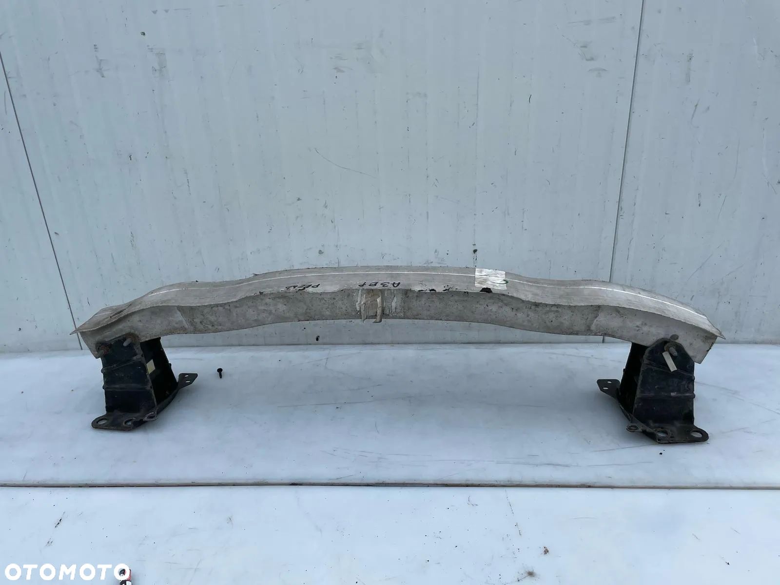 Belka zderzaka przód pod mały grill Audi A3 8P 8P0907113B - 1