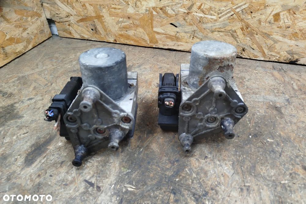 pompa hamulcowa ABS 0265230404  do Volkwagen Crafter I 06- MERCEDES W906 06- - 4