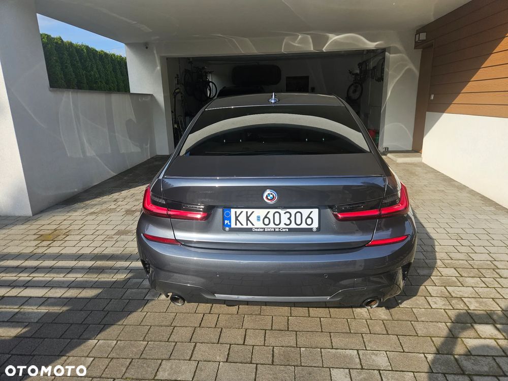 BMW Seria 3 318i M Sport - 6