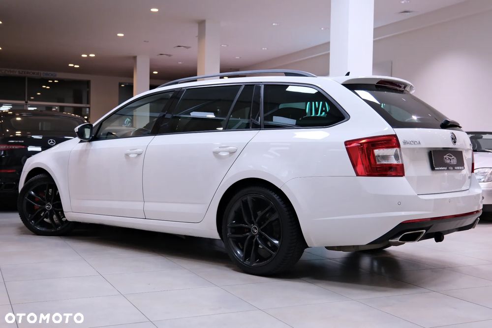 Skoda Octavia 2.0 TDI SCR RS DSG - 9