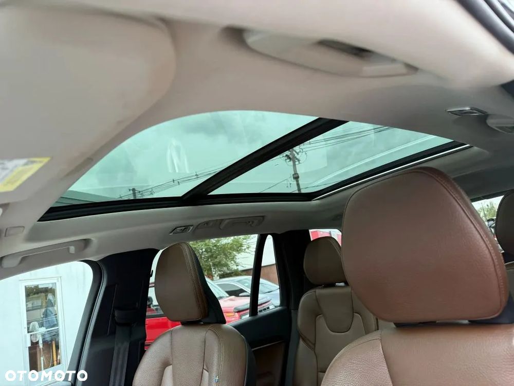 Volvo XC 90 T6 AWD Momentum 7os - 13