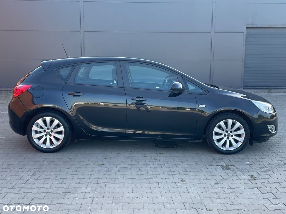 Opel Astra 1.6 Style - 26