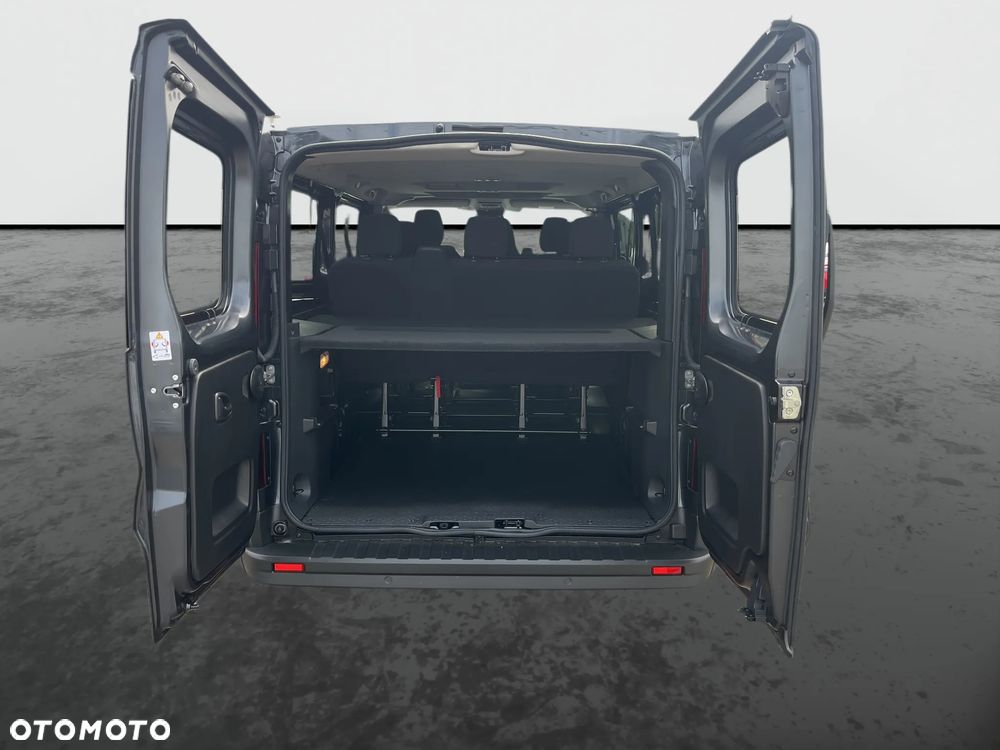 Renault Trafic - 22