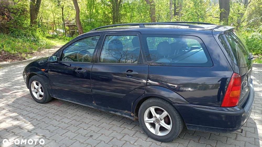 Ford Focus - 9