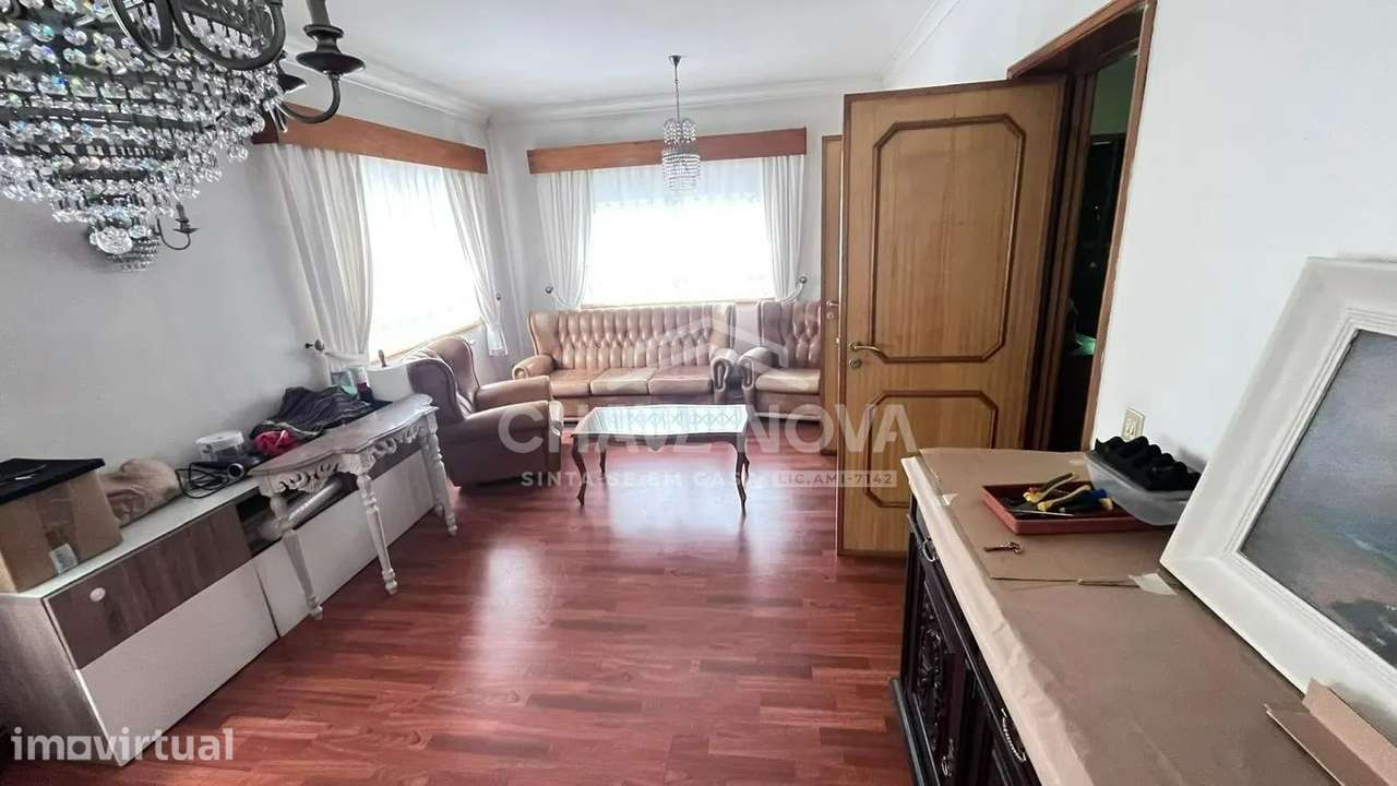 Moradia Isolada T5 em Oliveira do Douro - Grande imagem: 4/26