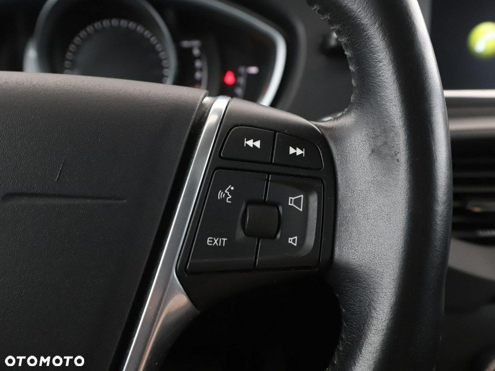 Volvo V40 D2 Drive-E Momentum - 29