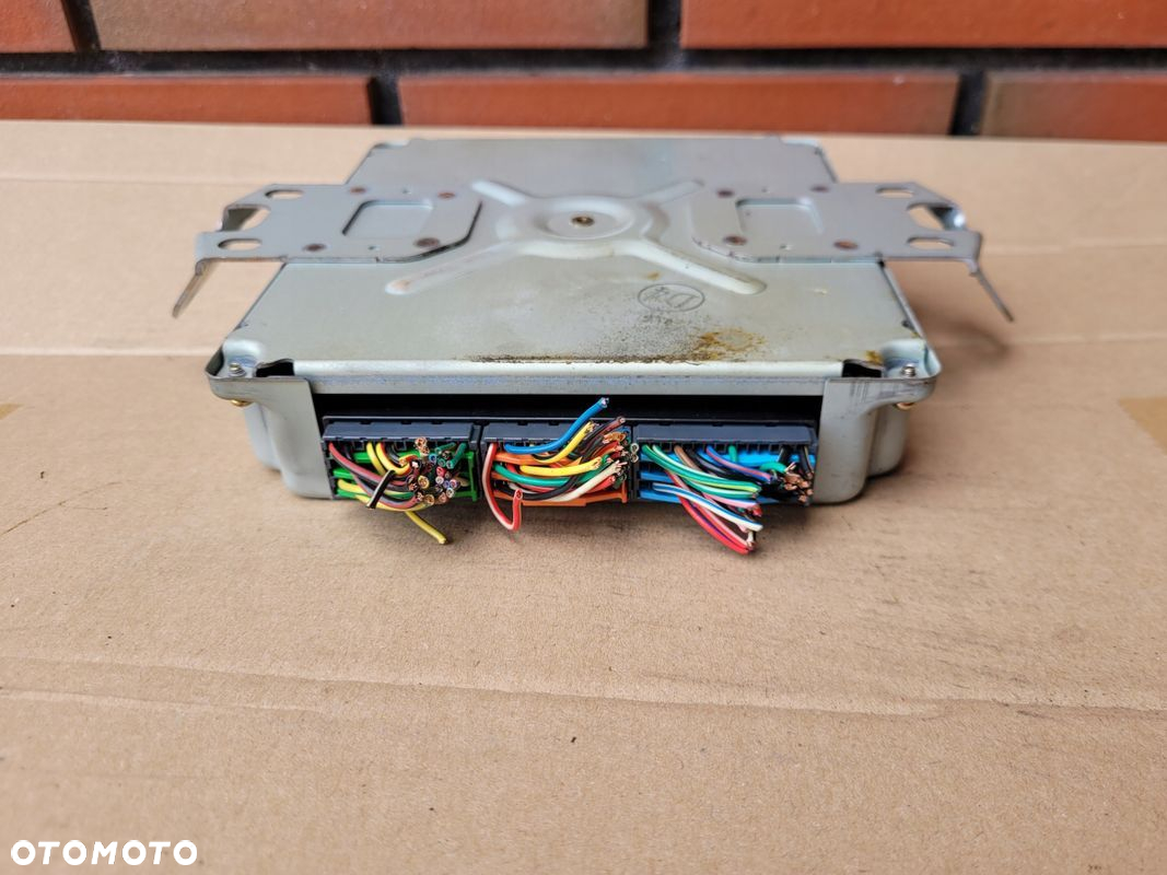 SUBARU FORESTER 2.0 MODUŁ STEROWNIK SILNIKA ECU A18-000 D5F - 2