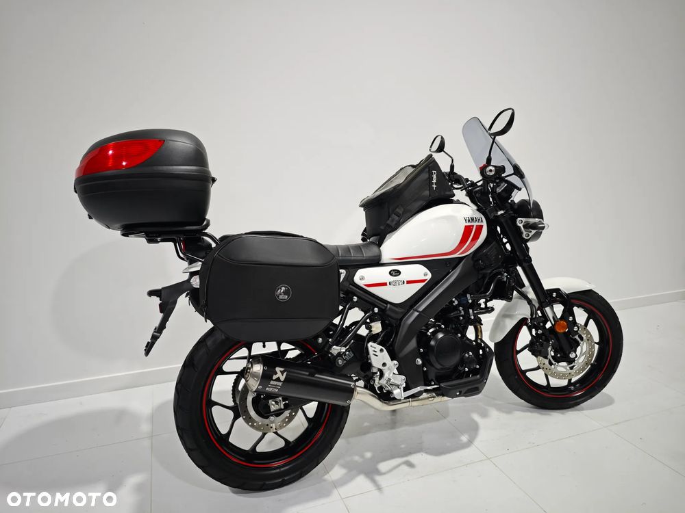 Yamaha XSR - 11