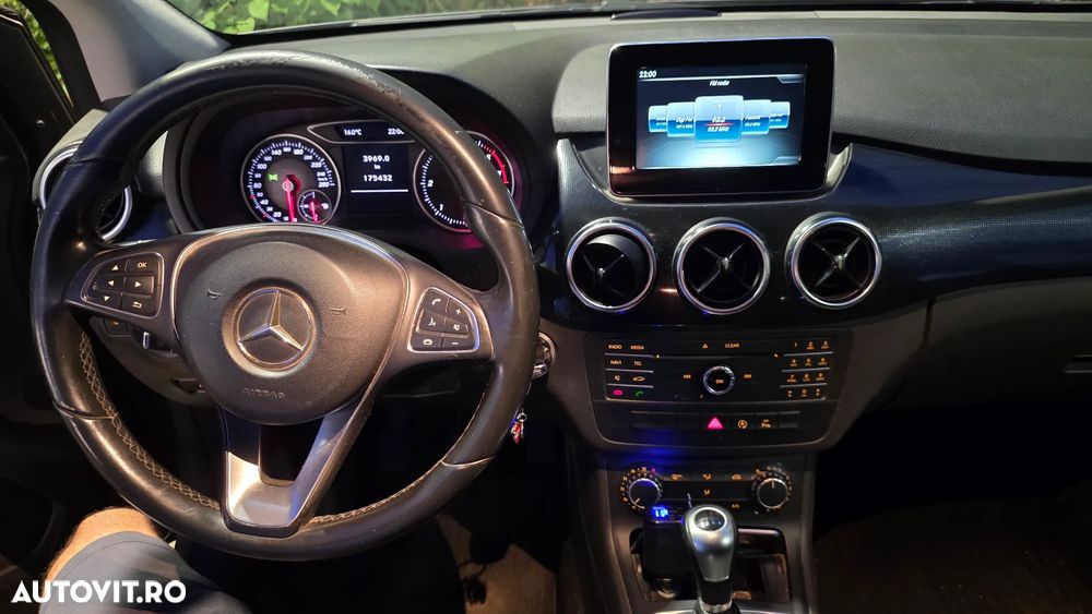 Mercedes-Benz B 180 - 10