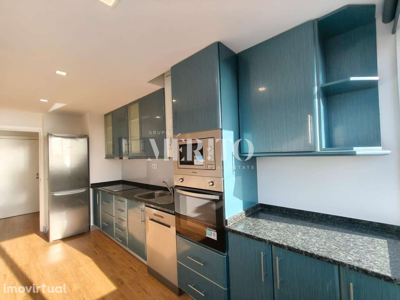 Apartamento T1 Remodelado com Vista Mar – Póvoa de Varzim - Grande imagem: 3/15