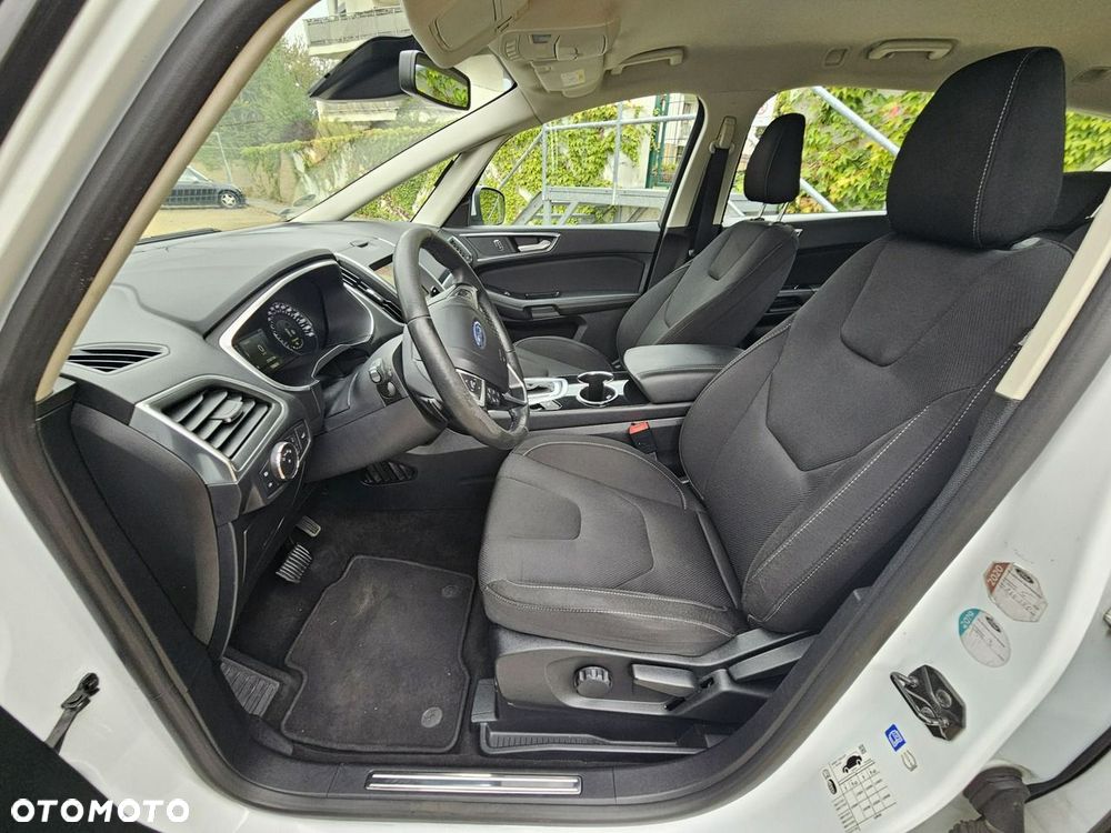 Ford S-Max - 10
