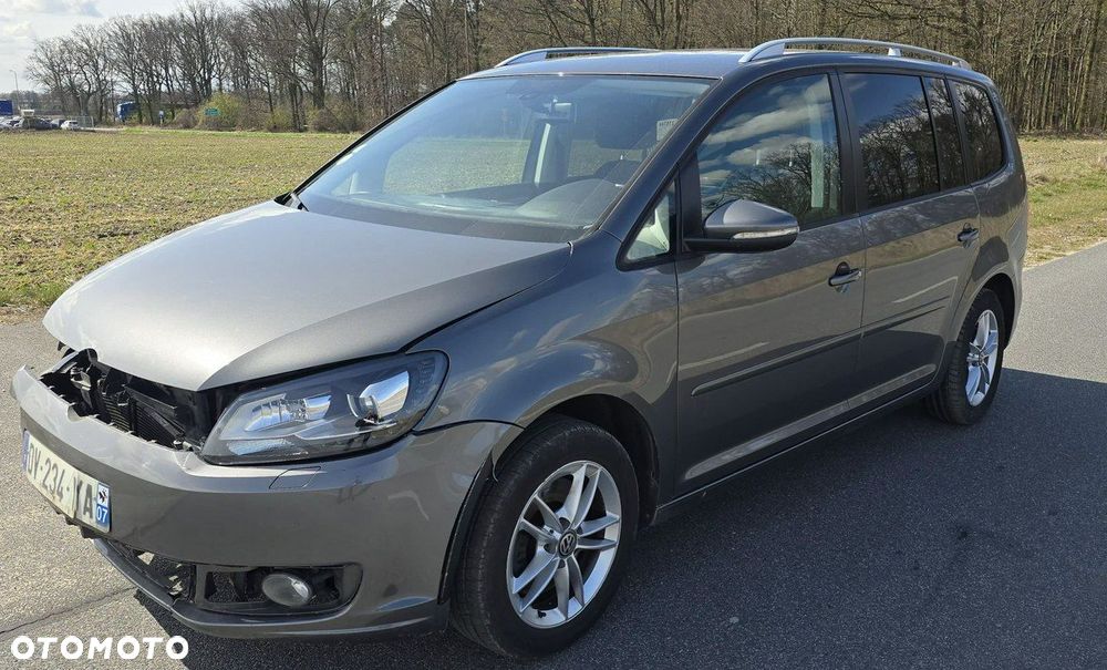 Volkswagen Touran - 28