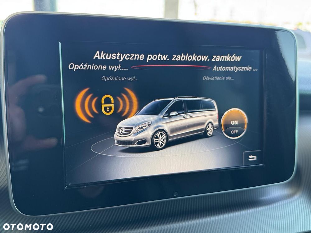 Mercedes-Benz Klasa V - 32