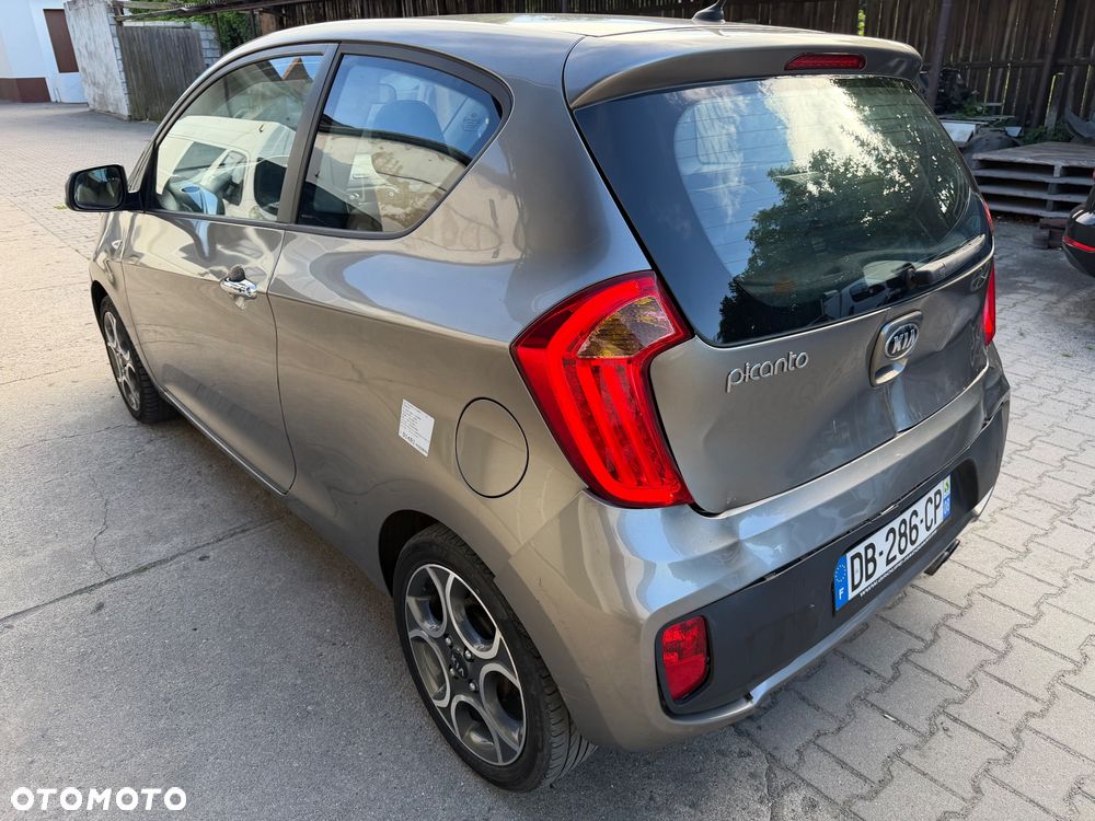 Kia Picanto - 24