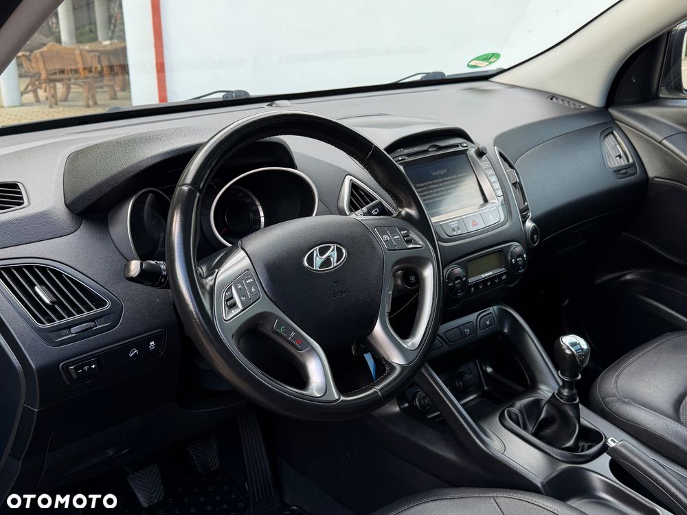 Hyundai ix35 blue 1.6 2WD Finale Gold - 36