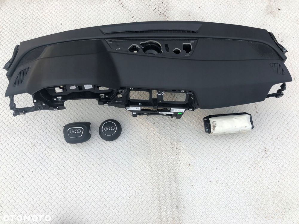 audi q5 80a deska kokpit konsola poduszki pasy - 3