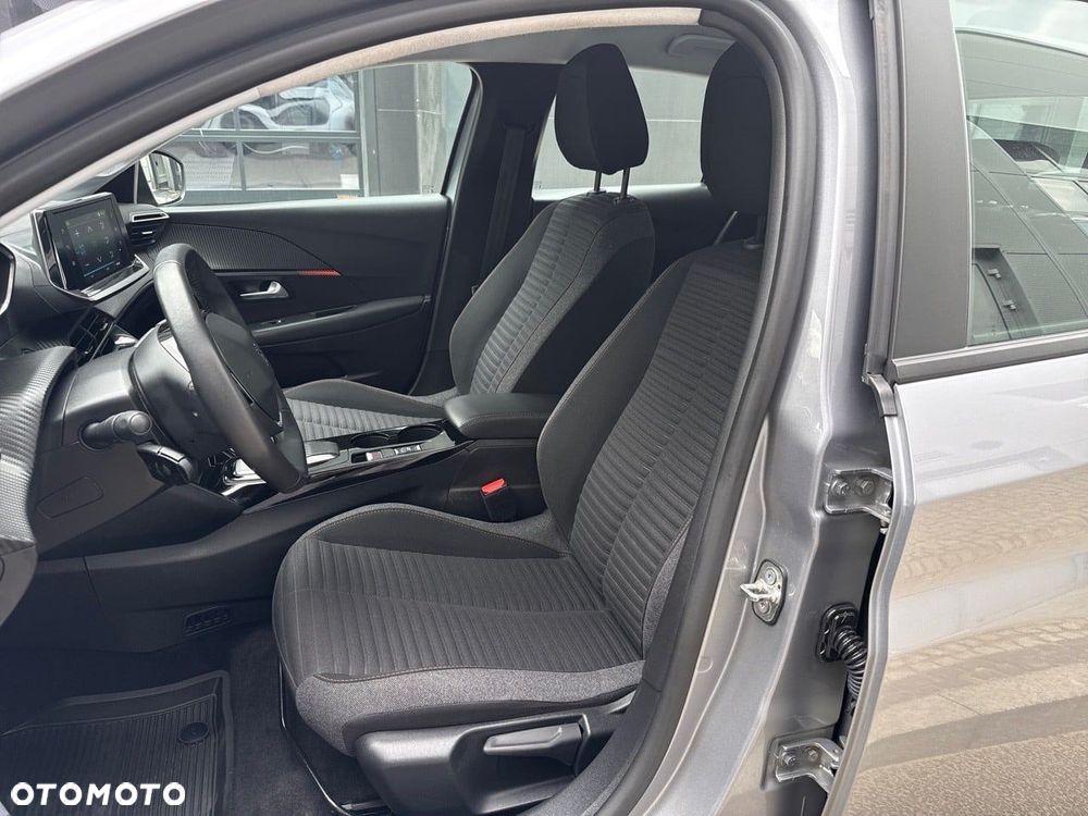 Peugeot 208 50kWh Active - 9