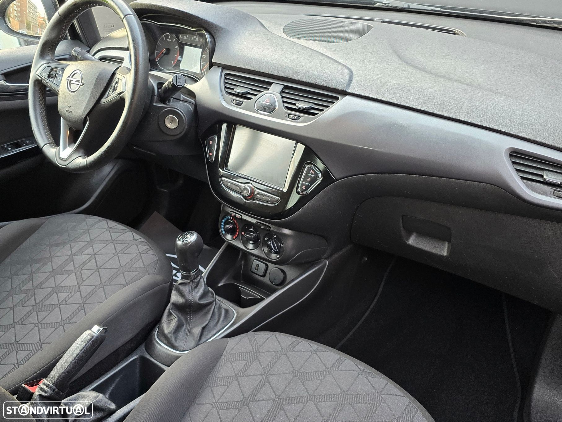 Opel Corsa 1.0 T 120 Anos - 10