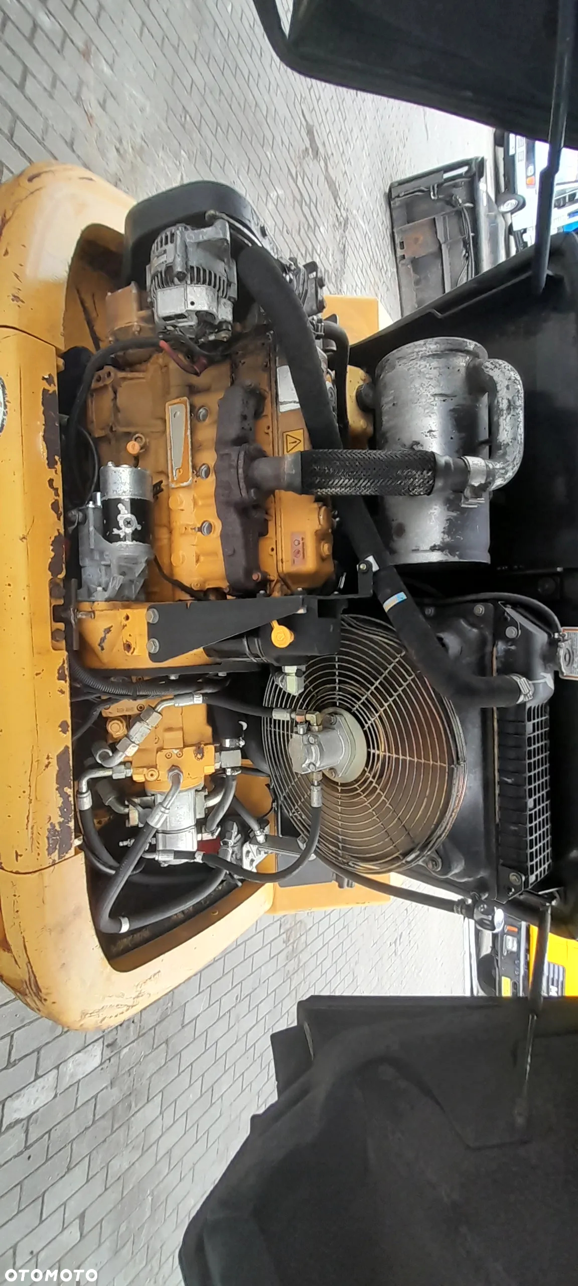 Caterpillar 906 - 24