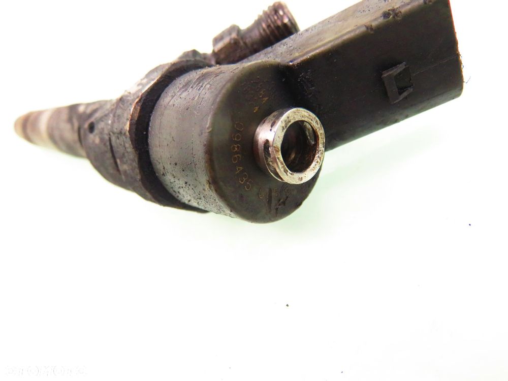 WTRYSKIWACZ MERCEDES W168 A 170 CDI  0986435005 - 3