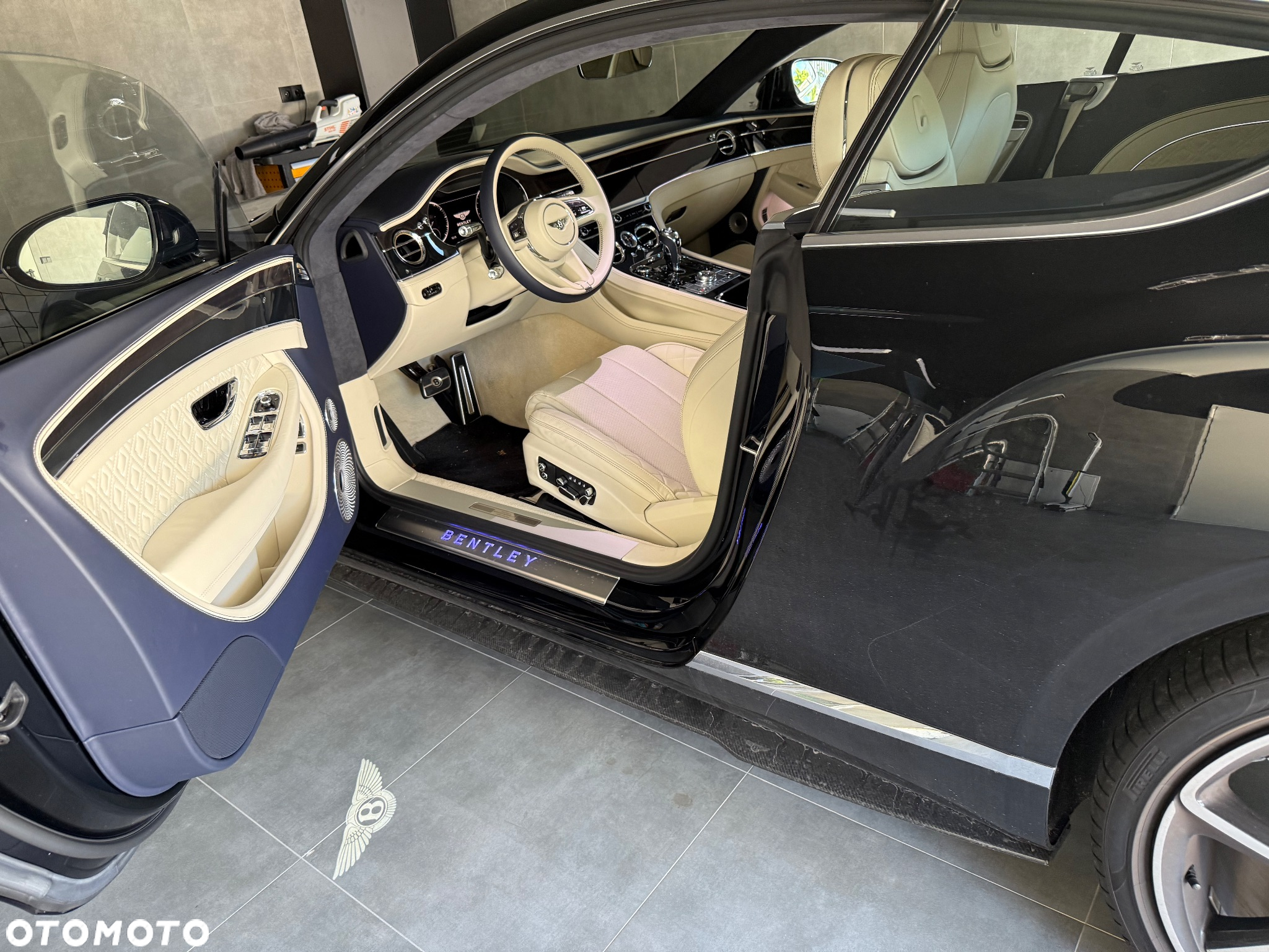 Bentley Continental GT - 8