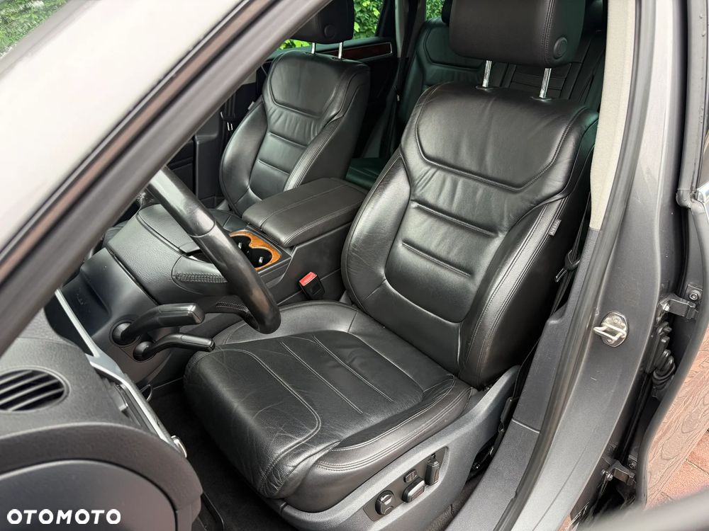 Volkswagen Touareg - 26
