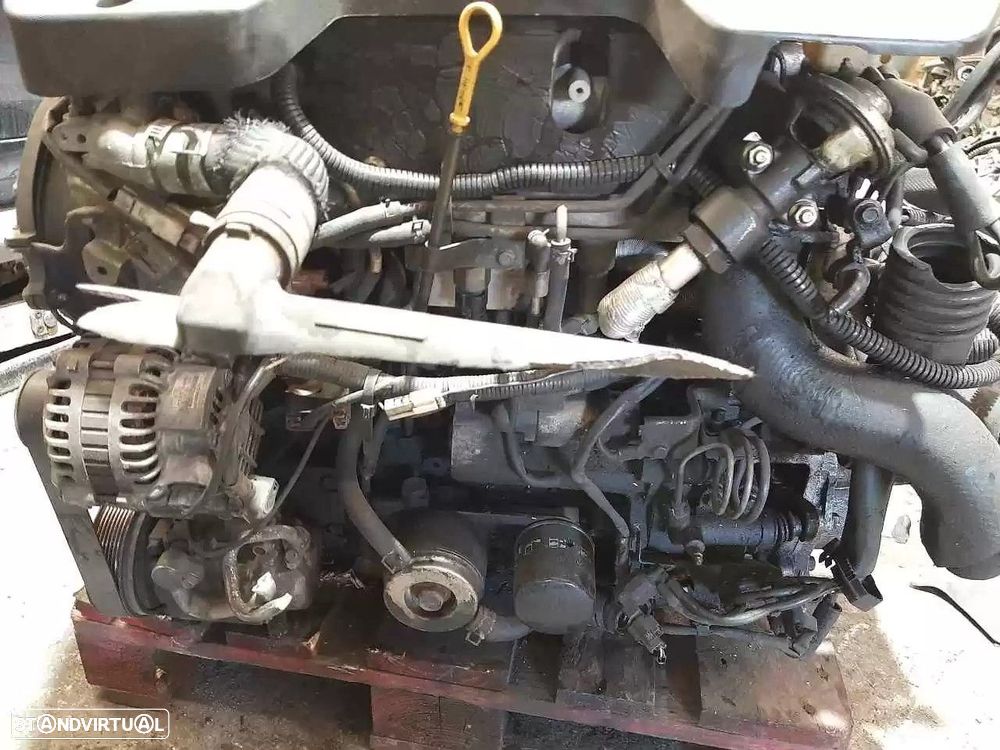 MOTOR COMPLETO MAZDA 6 HATCHBACK 2003 -RF5C - 2