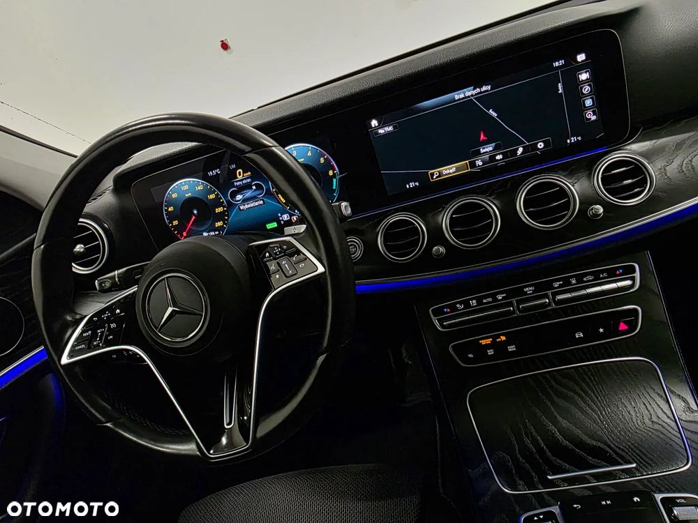 Mercedes-Benz Klasa E 300 de 4-Matic Exclusive - 8