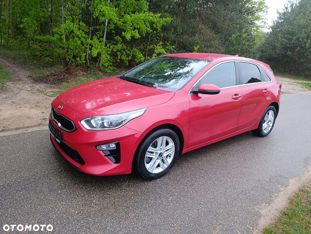Kia Ceed 1.6 CRDi (48V Mild-Hybrid) Platinum - 3